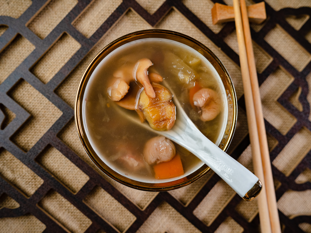 散水湯-栗子螺頭燉瘦肉湯